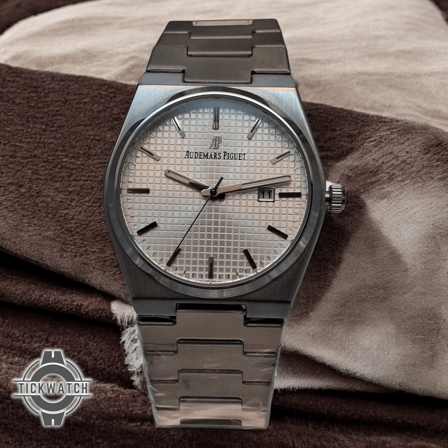 Photoroom-20241109_180603 ساعت مردانه ای پی (AP)نقره ای صفحه سیلور مدل AP Royal Oak Offshore PRX - Image 1