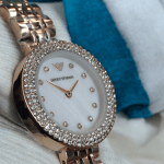 ساعت زنانه فلزی امپریو آرمانی موتور ژاپنی اصلی صفحه سفید صدفی EMPORIO ARMANI AR 11222 - Image 2