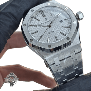 ساعت ای پی (AP)مردانه سیلور صفحه سفید Audemars Piguet 2 ساعت ای پی (AP)مردانه سیلور صفحه سفید Audemars Piguet Photoroom 20250118 210428