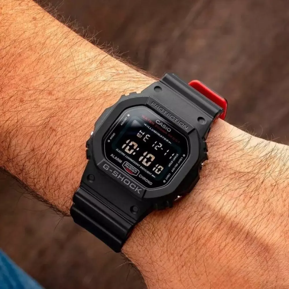 Casio Dw 5600Uhr 1Dr Mens اسپرت Watch Detail View