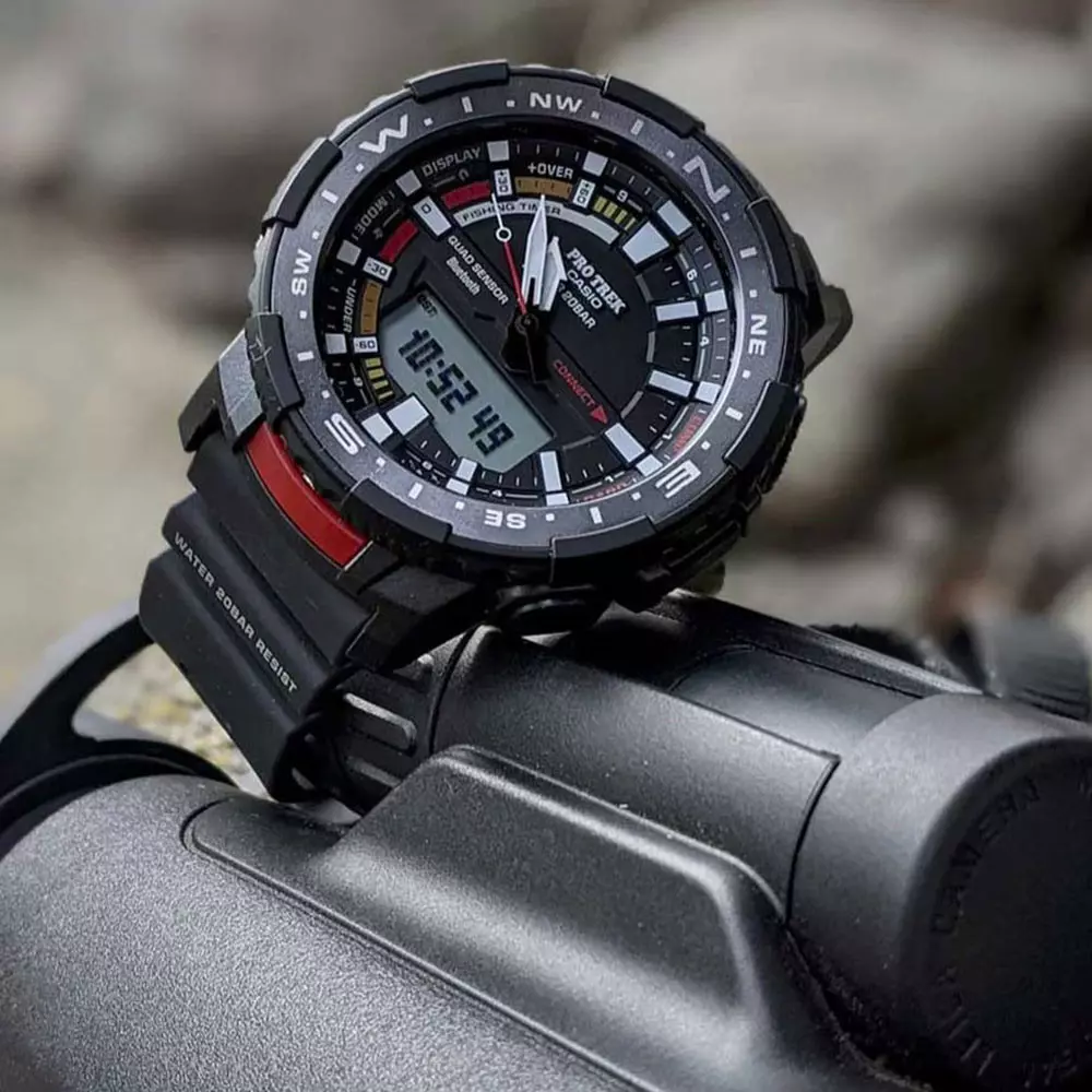 Casio Prt B70 1Dr Mens Watch Angle View