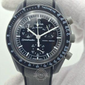 omega-speedmaster-earth-planet-mission-3motor-PE70-carbon-rubber-1.jpg