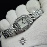 ساعت کارتیه زنانه دور جواهر صفحه سفید با بند استیل نقره ای رفرنس 6255 Cartier